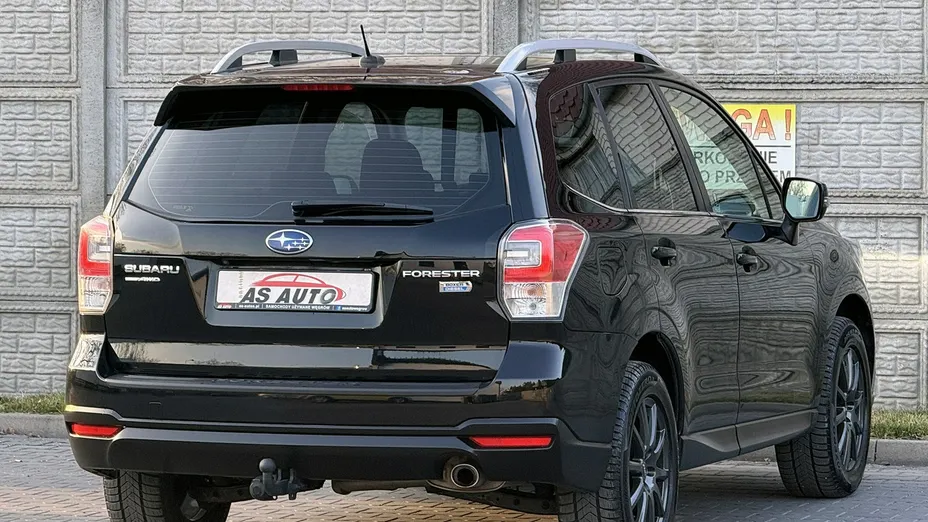 SUBARU Forester -