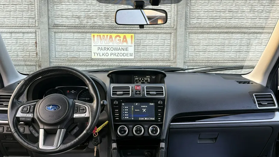 SUBARU Forester -