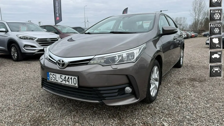TOYOTA Corolla -