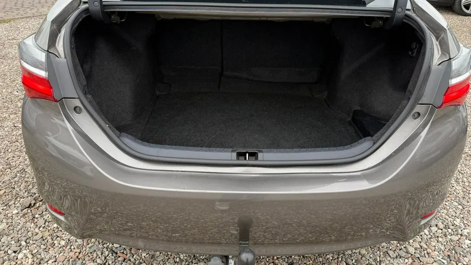 TOYOTA Corolla -