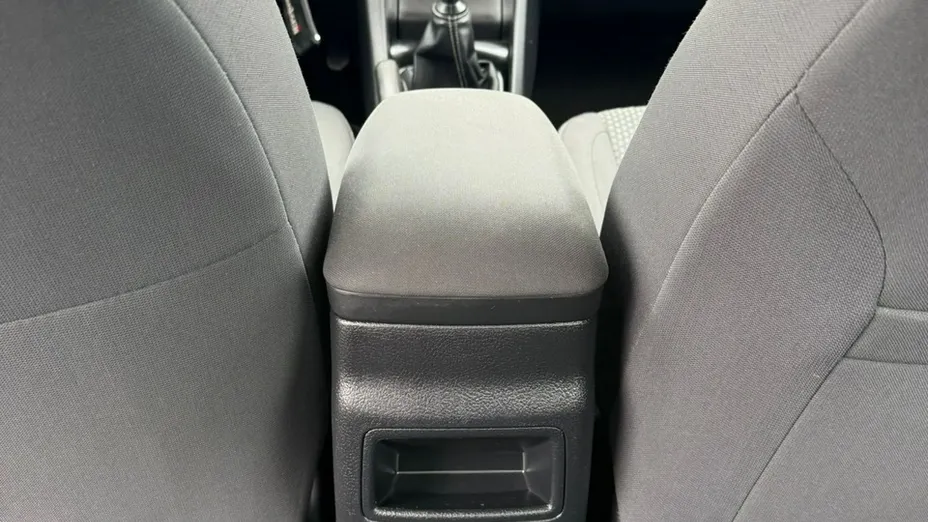 TOYOTA Corolla -