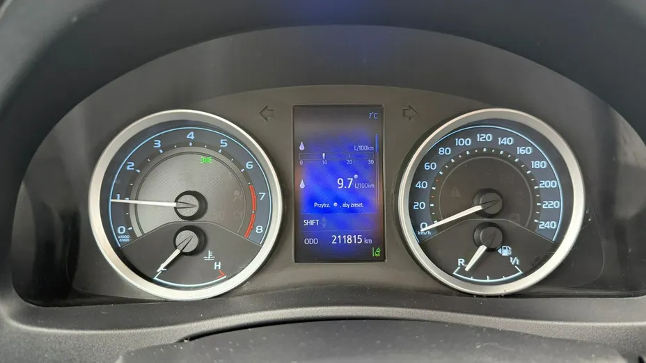 TOYOTA Corolla -