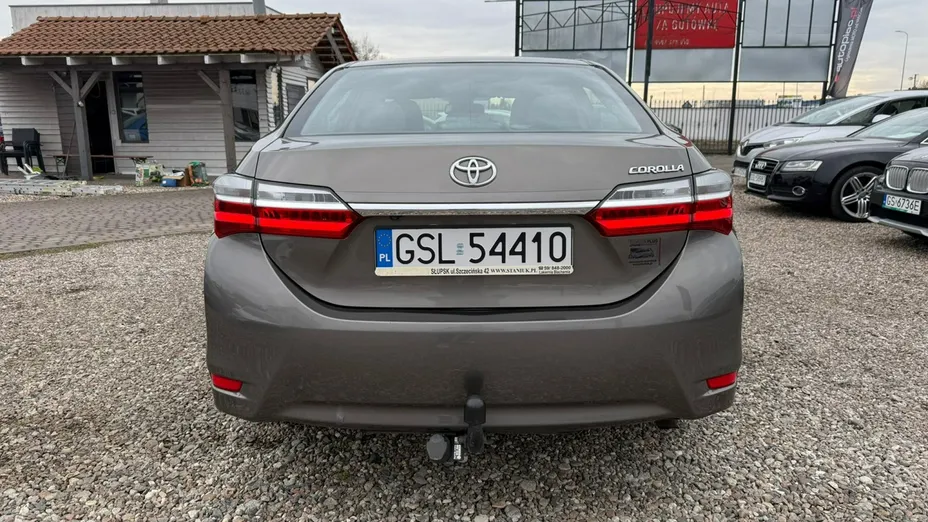 TOYOTA Corolla -