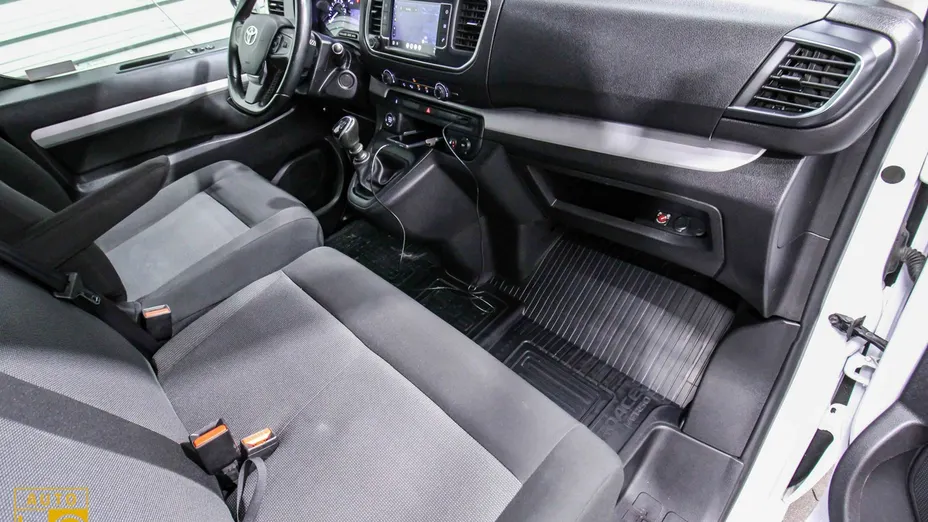TOYOTA Proace Verso -