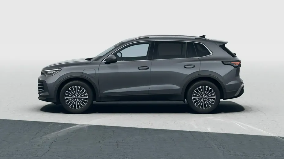 VOLKSWAGEN Tiguan -