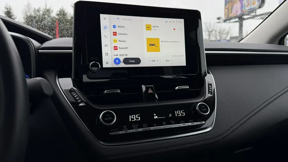 TOYOTA Corolla -