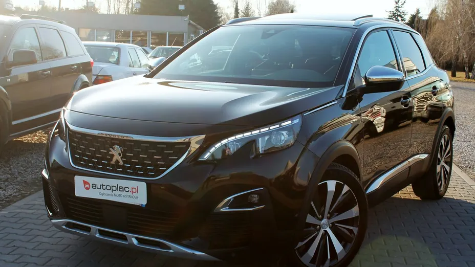 PEUGEOT 3008 -