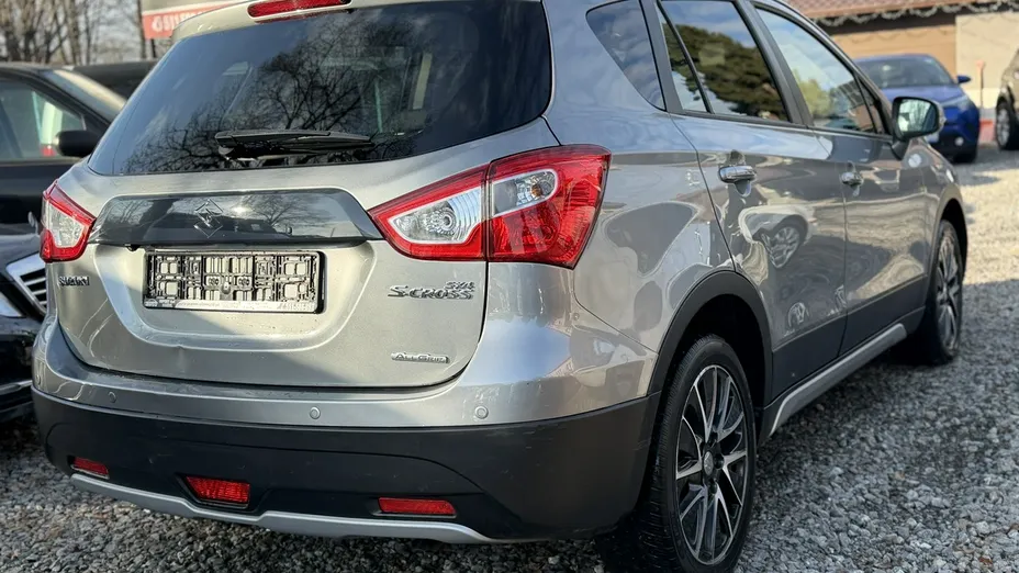 SUZUKI S-Cross -