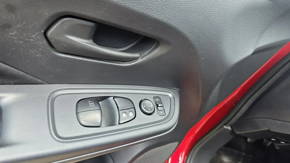 NISSAN Micra -