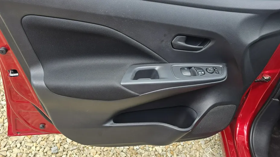 NISSAN Micra -