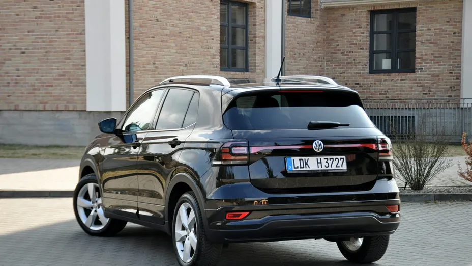 VOLKSWAGEN T-Cross -