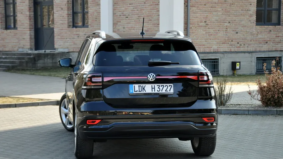 VOLKSWAGEN T-Cross -