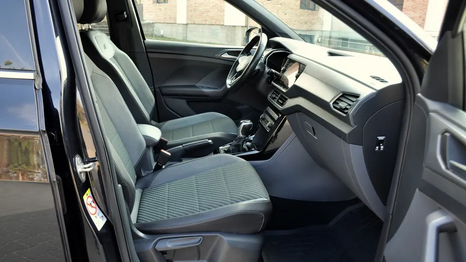 VOLKSWAGEN T-Cross -