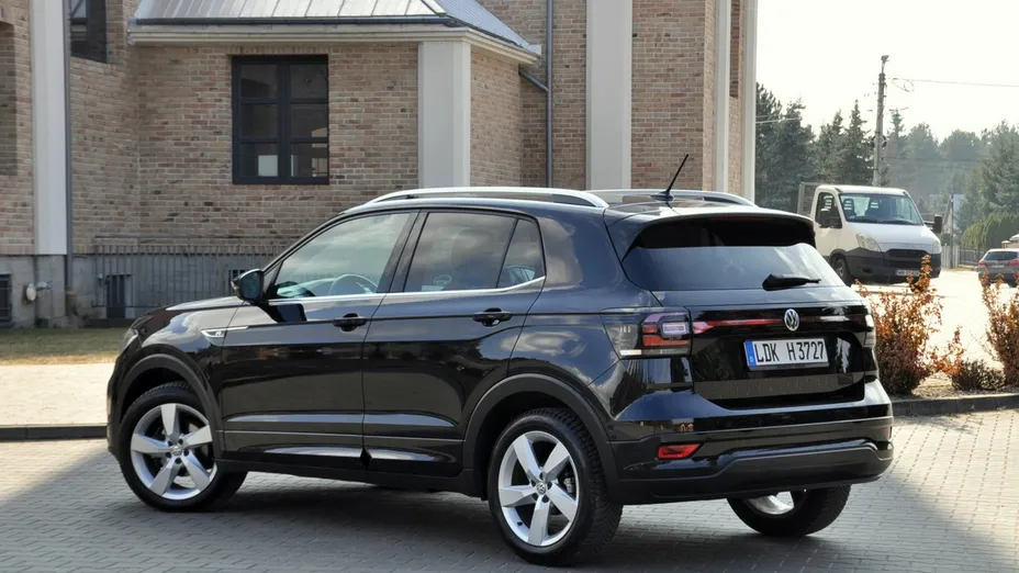 VOLKSWAGEN T-Cross -