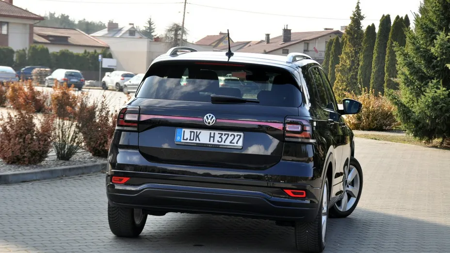VOLKSWAGEN T-Cross -