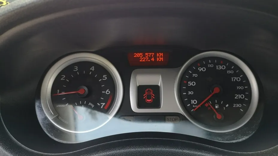 RENAULT Clio -