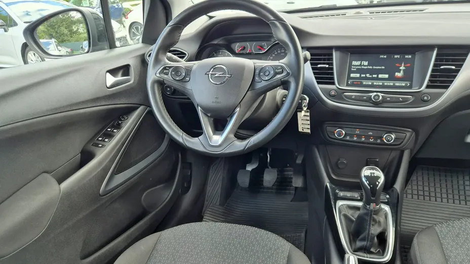 OPEL Crossland X -