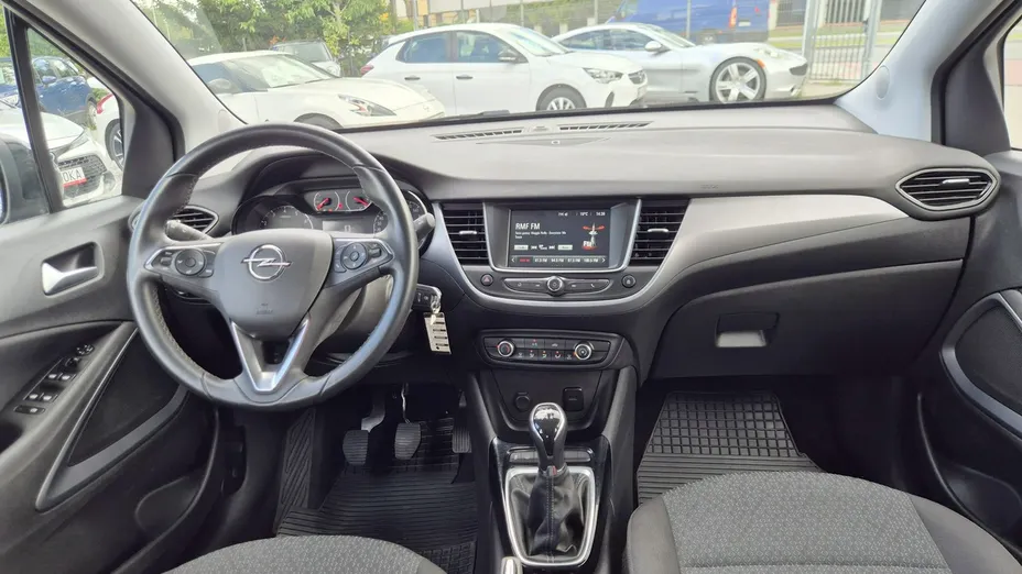 OPEL Crossland X -