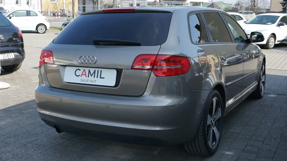 AUDI A3 Sportback -