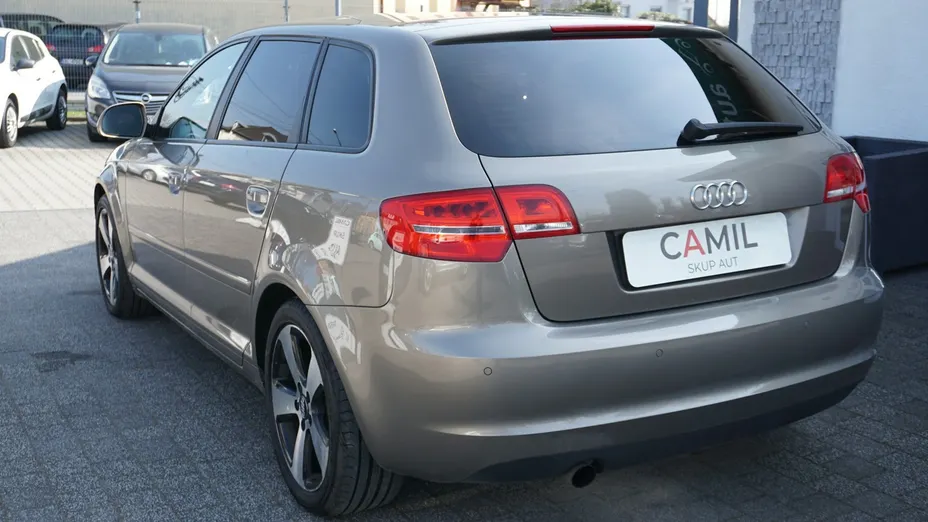 AUDI A3 Sportback -