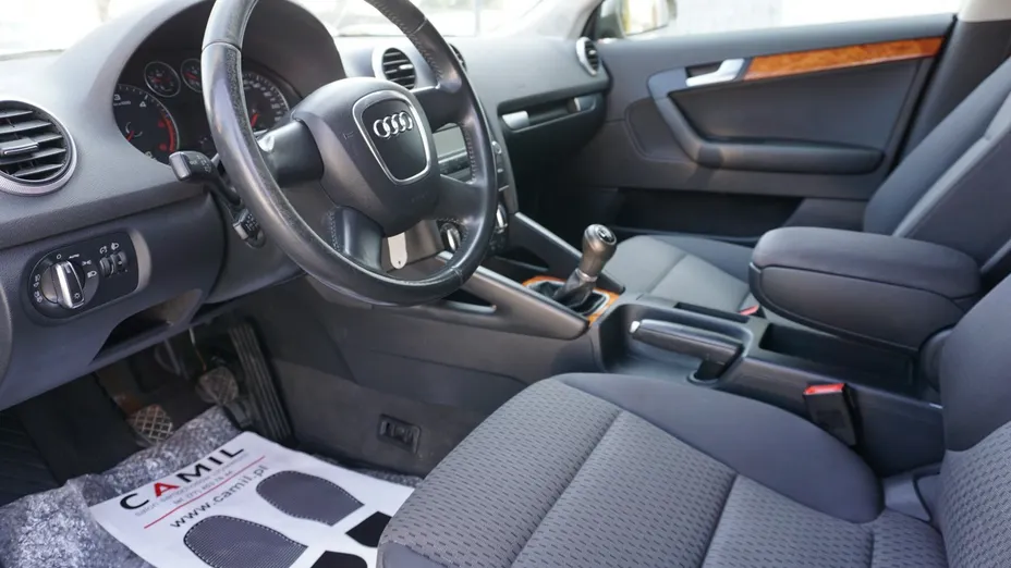 AUDI A3 Sportback -