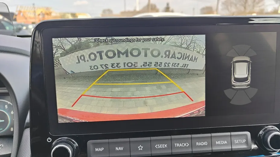 HYUNDAI Kona -