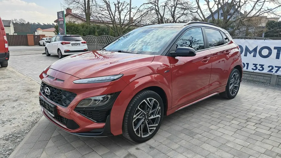 HYUNDAI Kona -
