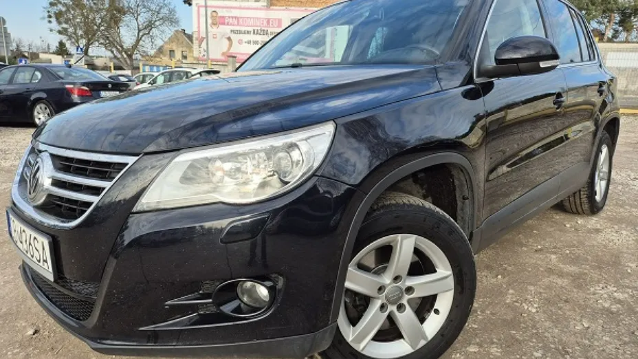 VOLKSWAGEN Tiguan -