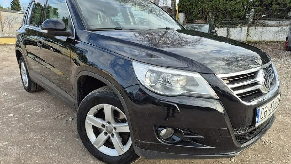 VOLKSWAGEN Tiguan -
