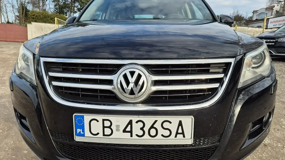 VOLKSWAGEN Tiguan -