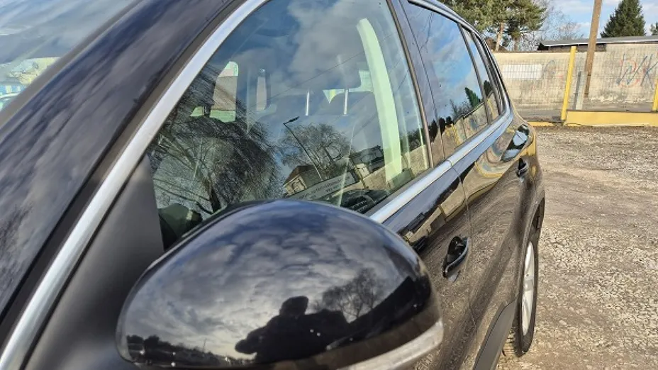 VOLKSWAGEN Tiguan -