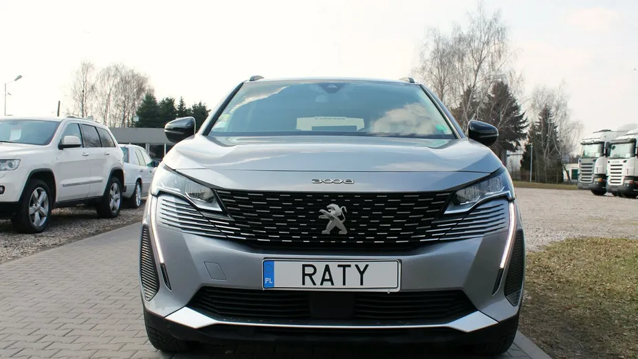 PEUGEOT 3008 -