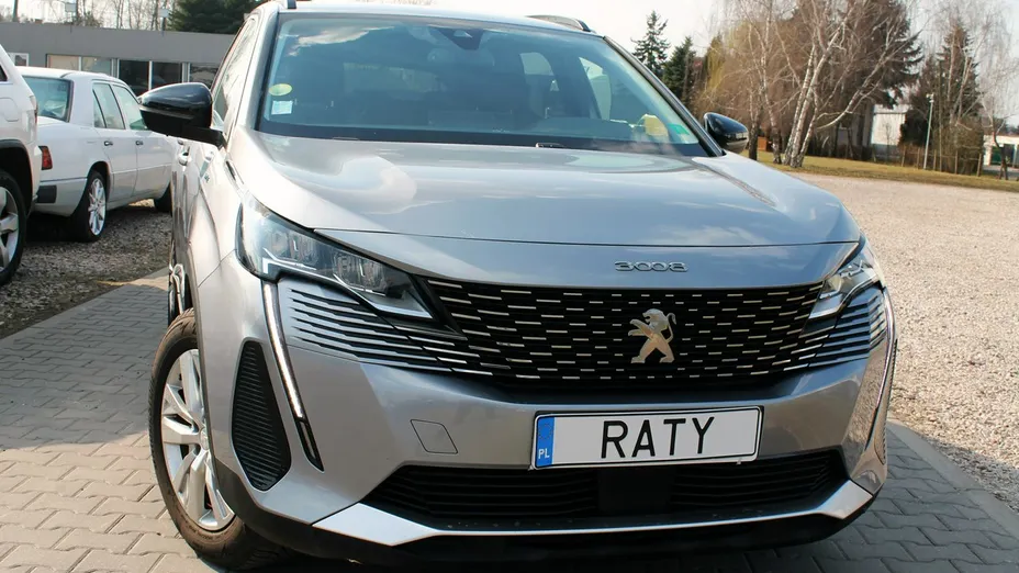 PEUGEOT 3008 -