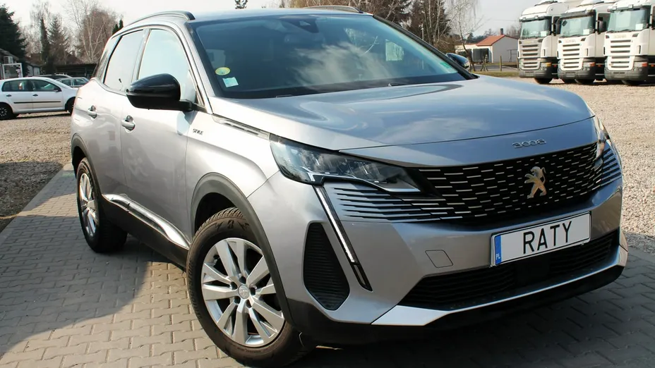 PEUGEOT 3008 -