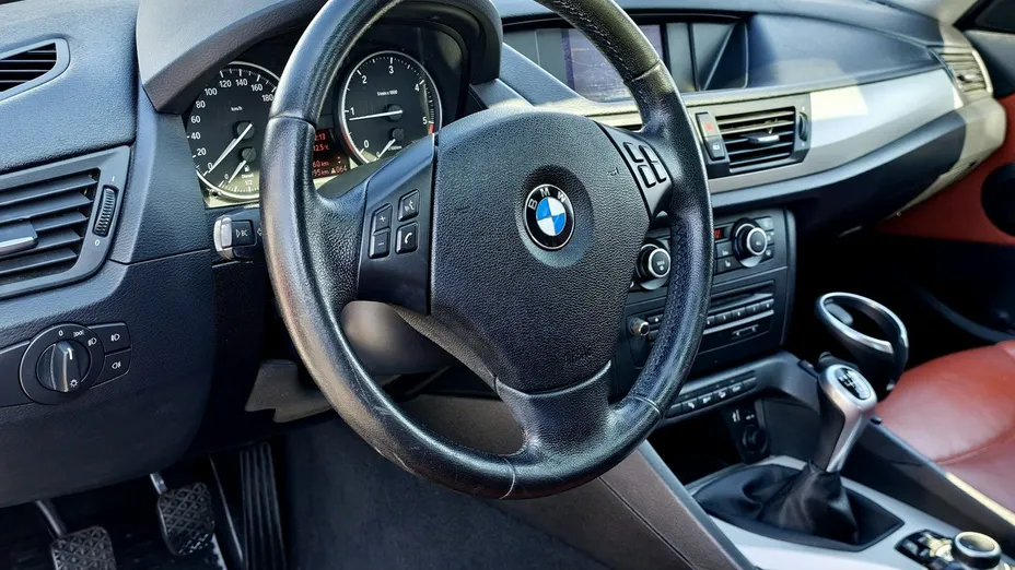 BMW X1 -