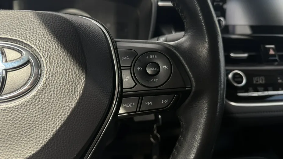 TOYOTA Corolla -