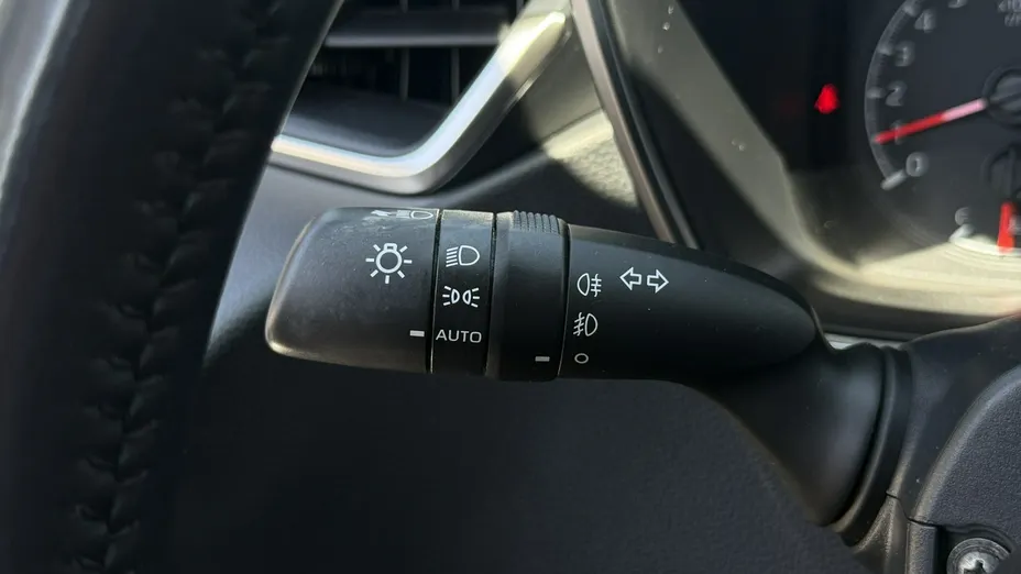 TOYOTA Corolla -