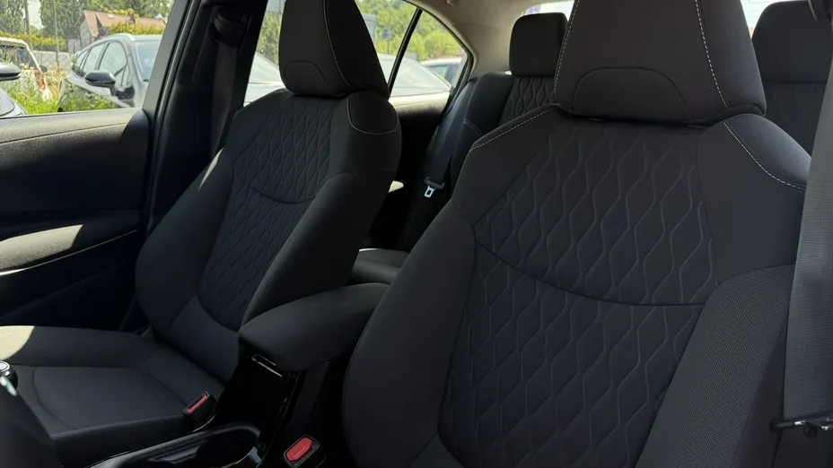 TOYOTA Corolla -