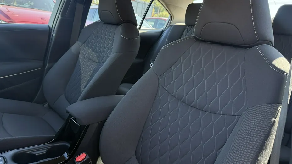 TOYOTA Corolla -