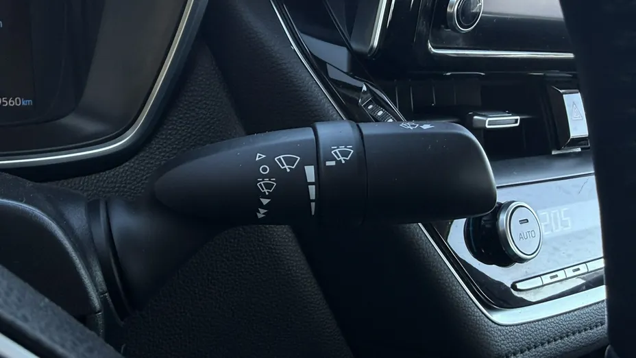 TOYOTA Corolla -