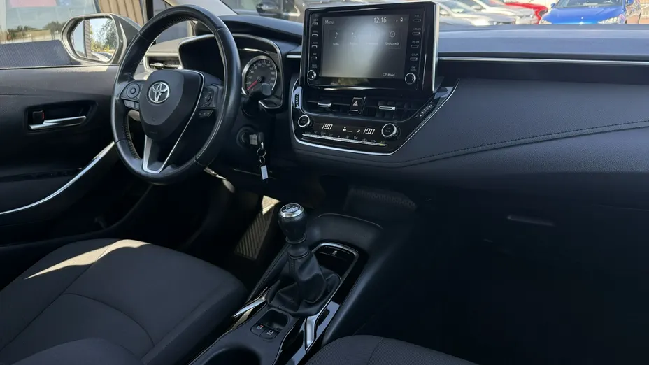 TOYOTA Corolla -
