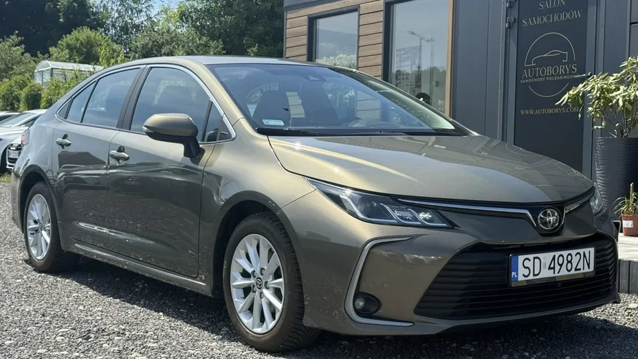 TOYOTA Corolla -