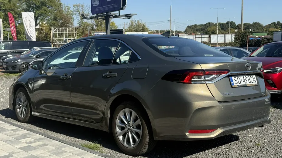 TOYOTA Corolla -