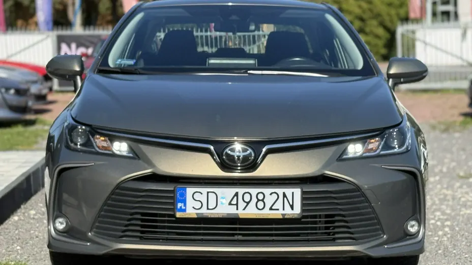 TOYOTA Corolla -