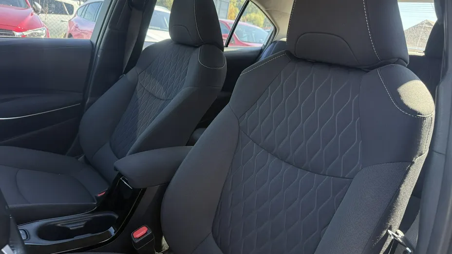 TOYOTA Corolla -