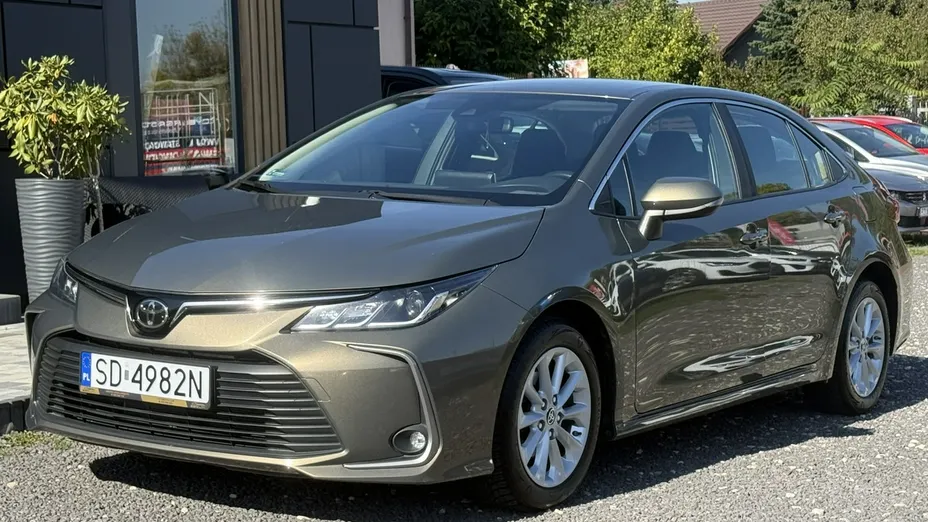 TOYOTA Corolla -