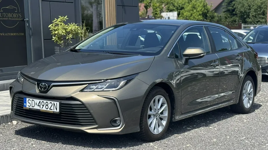 TOYOTA Corolla -
