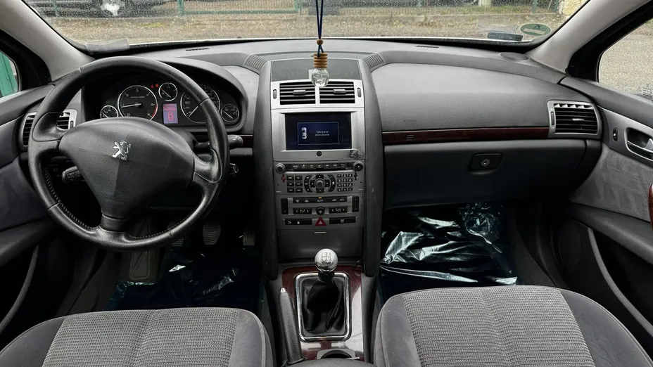 PEUGEOT 407 -