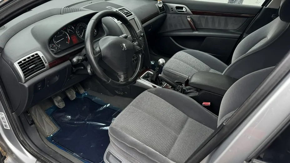 PEUGEOT 407 -