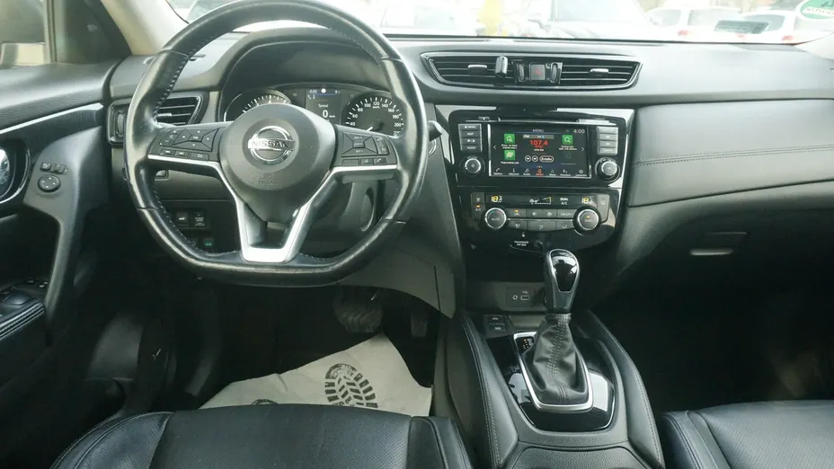 NISSAN X-Trail -